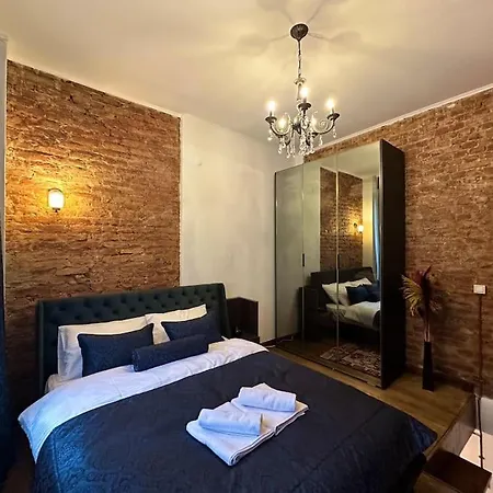 Appartement Beyoglu'nda Tarihi Istanboel